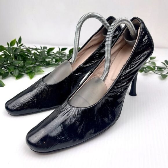 Cafe Noir Black Patent Leather Scrunch Pumps 9 - Picture 1 of 10